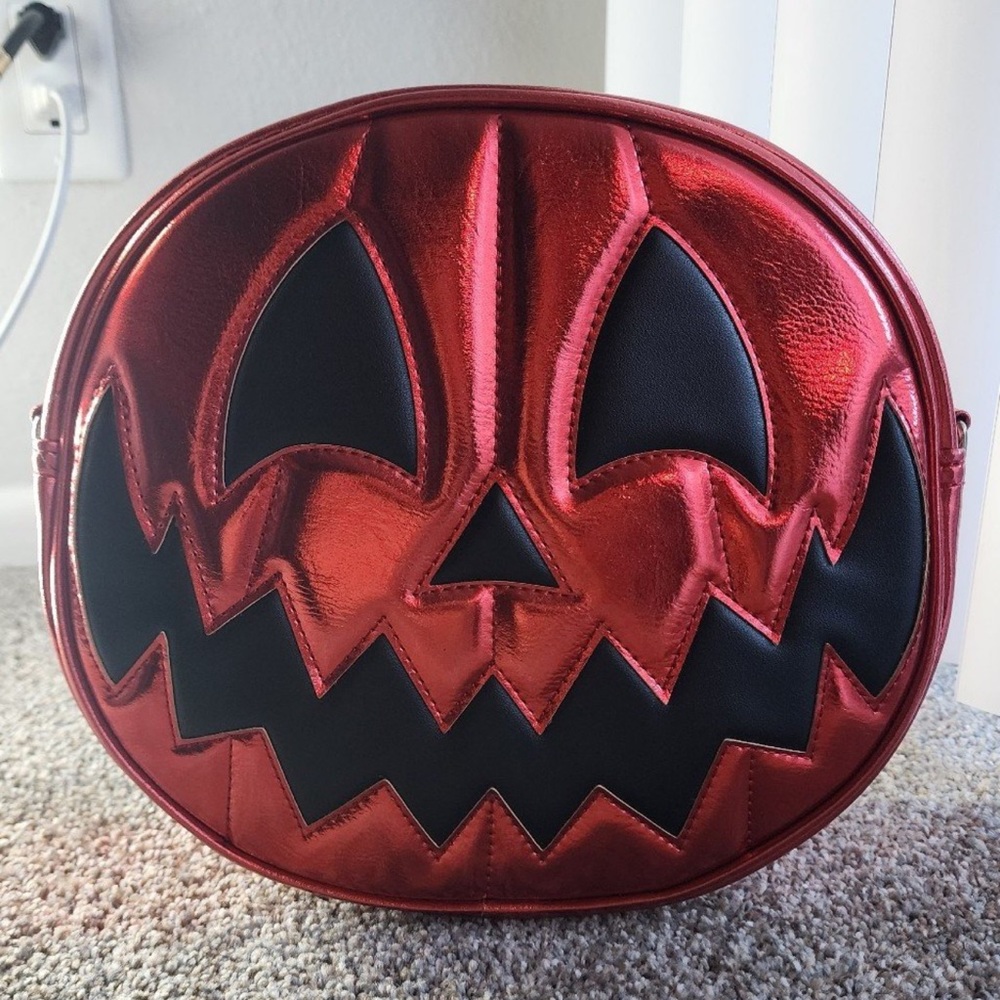 LPS purse
